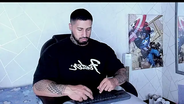 Cristian Walker online show from December 2025 11:39:02 AM