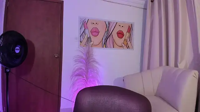 StarMilf online show from October 2025 12:24:02 PM