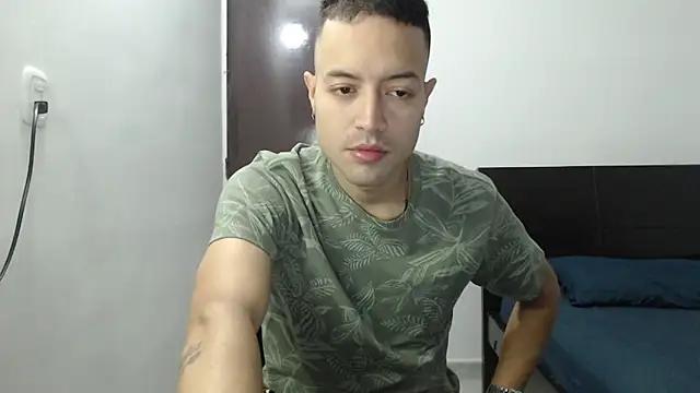 dimitriquiet05 online show from December 2024 02:11:02 AM