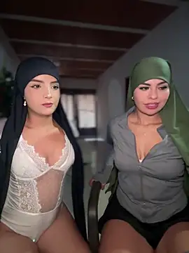 lalilamassu1 online show from December 2025 09:33:01 PM