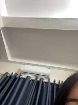 Snapshot of Louis_Baby chatting on February 2025 06:25:02 AM Louis Baby online show from February 2025 06:25:02 AM