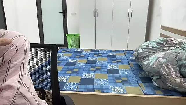 Snapshot of Louis_Baby chatting on November 2025 06:27:01 AM Louis Baby online show from November 2025 06:27:01 AM