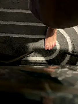 Snapshot of dimitriei chatting on November 2025 05:51:01 AM dimitriei online show from November 2025 05:51:01 AM