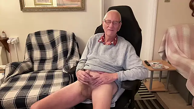 cutaboverest online show from November 2025 04:07:01 PM