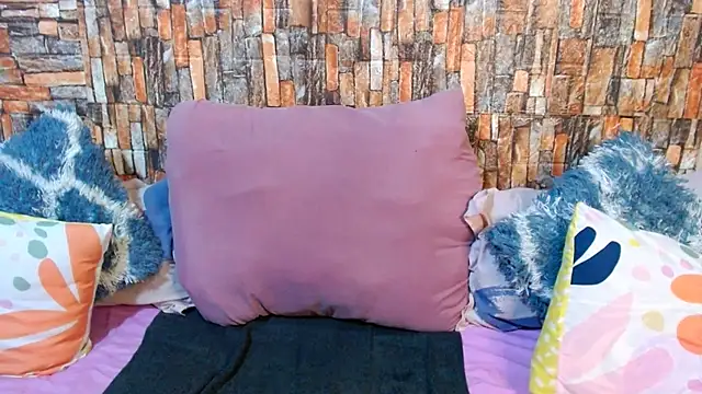 Snapshot of Foxy_African chatting on November 2025 02:24:01 AM Foxy African online show from November 2025 02:24:01 AM