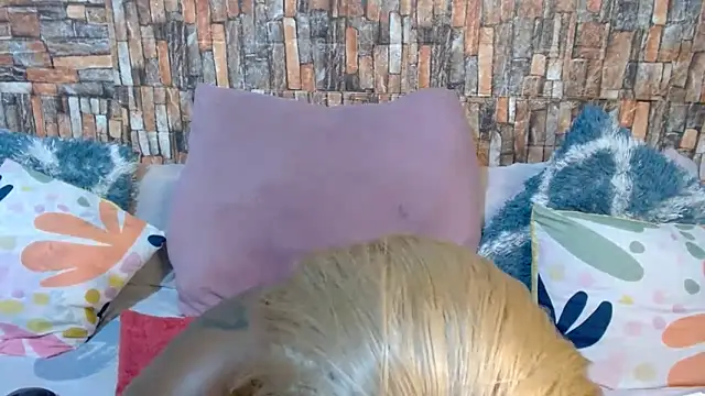 Snapshot of Foxy_African chatting on December 2025 08:21:01 AM Foxy African online show from December 2025 08:21:01 AM