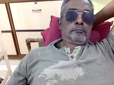 Lookin4Kinky Partner online show from January 2026 01:46:02 PM