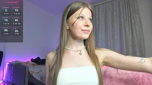 Snapshot of _eva_queen chatting on February 2025 06:48:01 PM eva queen online show from February 2025 06:48:01 PM