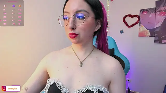 Snapshot of Julieta_cott chatting on September 2025 12:56:02 AM Julieta cott online show from September 2025 12:56:02 AM