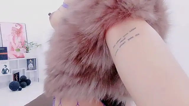 Snapshot of SexualStruggle chatting on December 2024 01:49:02 PM SexualStruggle online show from December 2024 01:49:02 PM