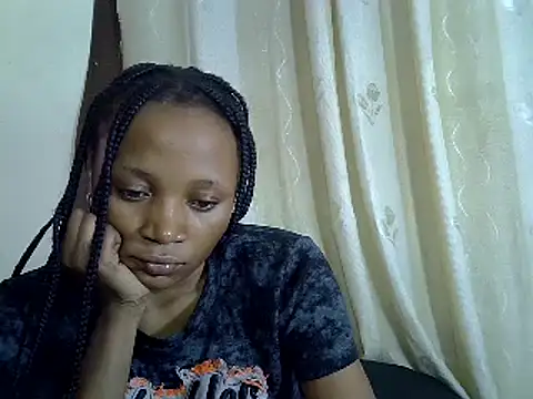 Snapshot of SpicyPetite chatting on February 2025 02:36:01 PM SpicyPetite online show from February 2025 02:36:01 PM