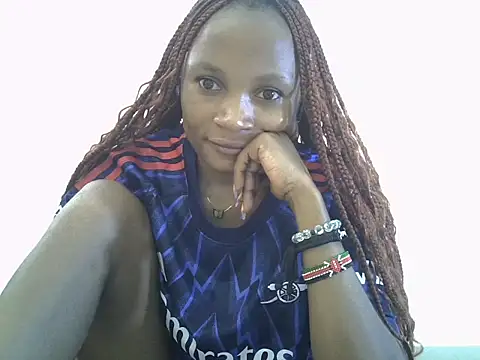 Snapshot of SpicyPetite chatting on September 2025 05:50:01 AM SpicyPetite online show from September 2025 05:50:01 AM