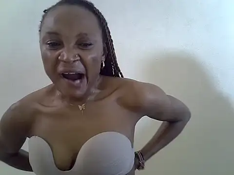 Snapshot of SpicyPetite chatting on October 2025 08:06:01 AM SpicyPetite online show from October 2025 08:06:01 AM