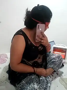 Snapshot of BBW_HOT_COUPLE chatting on January 2025 04:55:02 AM BBW HOT COUPLE online show from January 2025 04:55:02 AM