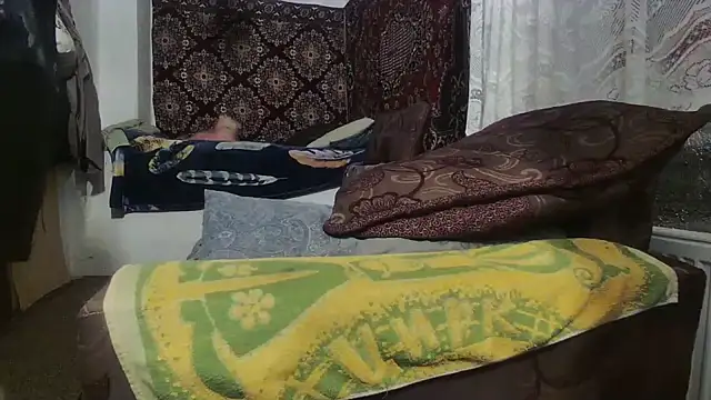 Snapshot of NataliiaRosa54 chatting on March 2025 03:37:02 AM NataliiaRosa54 online show from March 2025 03:37:02 AM