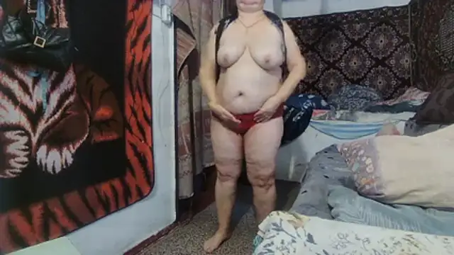 Snapshot of NataliiaRosa54 chatting on December 2025 06:43:01 AM NataliiaRosa54 online show from December 2025 06:43:01 AM