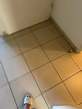 Snapshot of VesperMoonMist chatting on November 2025 10:43:02 AM VesperMoonMist online show from November 2025 10:43:02 AM