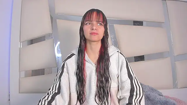 Snapshot of chrystal_js chatting on February 2025 01:08:02 PM chrystal js online show from February 2025 01:08:02 PM