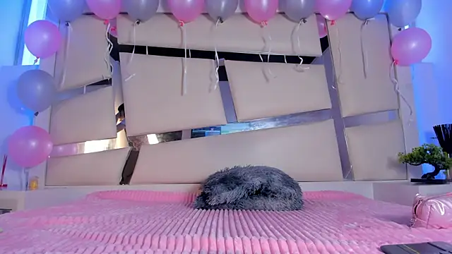 Snapshot of chrystal_js chatting on November 2025 01:32:02 PM chrystal js online show from November 2025 01:32:02 PM