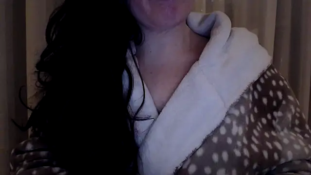 Snapshot of Sandysecret chatting on January 2025 08:18:01 PM Sandysecret online show from January 2025 08:18:01 PM