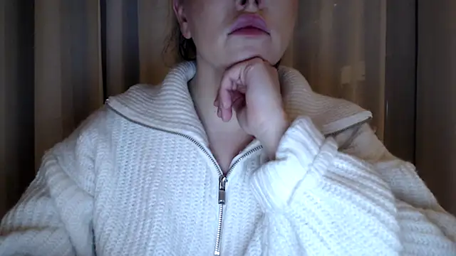 Snapshot of Sandysecret chatting on March 2025 08:22:01 PM Sandysecret online show from March 2025 08:22:01 PM