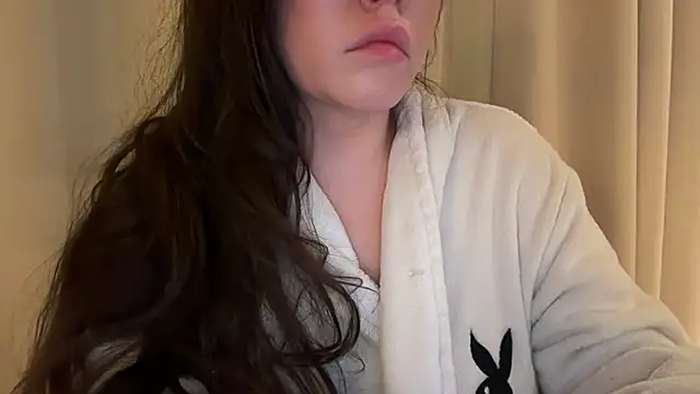 Snapshot of Sandysecret chatting on April 2026 08:48:01 PM Sandysecret online show from April 2026 08:48:01 PM