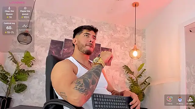 Snapshot of Nate_franco chatting on July 2026 03:32:01 AM Nate franco online show from July 2026 03:32:01 AM