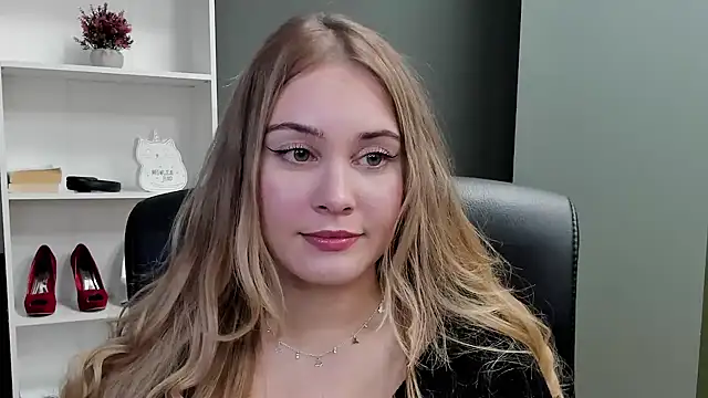 Snapshot of kitty_valeria chatting on January 2026 02:32:02 PM kitty valeria online show from January 2026 02:32:02 PM