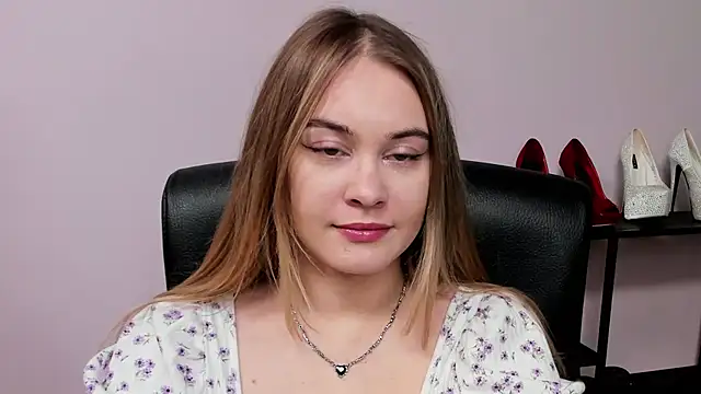 Snapshot of kitty_valeria chatting on February 2026 02:48:02 PM kitty valeria online show from February 2026 02:48:02 PM