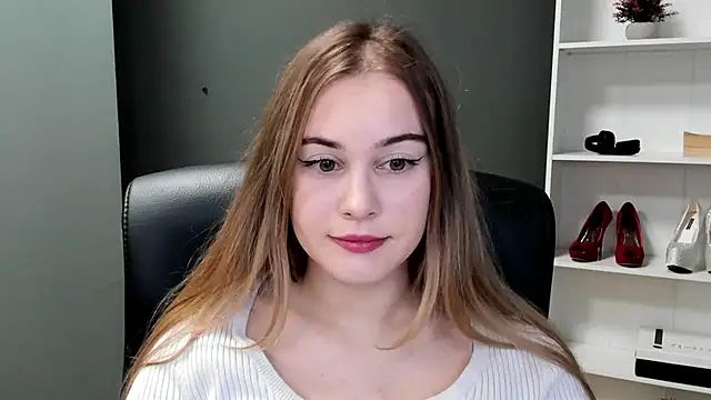 Snapshot of kitty_valeria chatting on March 2026 02:30:01 PM kitty valeria online show from March 2026 02:30:01 PM