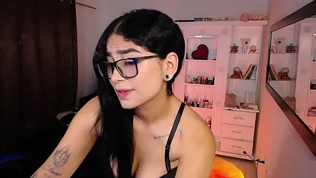 Snapshot of thalia_066 chatting on September 2025 07:26:01 PM thalia 066 online show from September 2025 07:26:01 PM