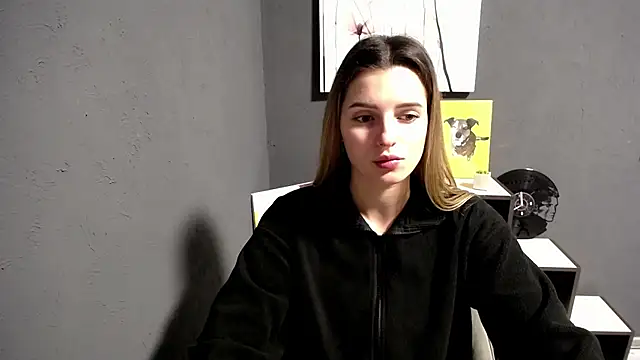 lady olivia  online show from December 2025 01:07:01 PM