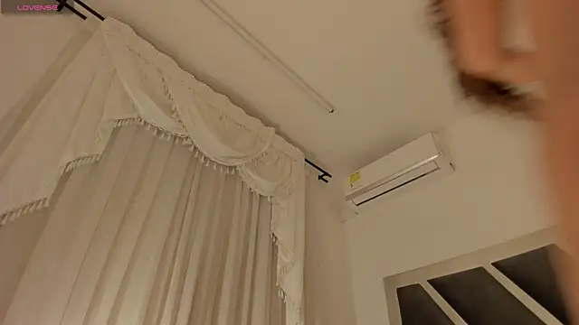 Samanntha Rose online show from February 2026 01:17:01 PM