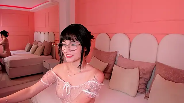 Snapshot of emilly_williams_ chatting on January 2025 05:39:02 PM emilly williams online show from January 2025 05:39:02 PM