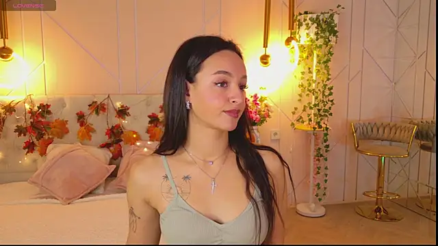 Lolly Neal online show from October 2025 04:47:01 AM