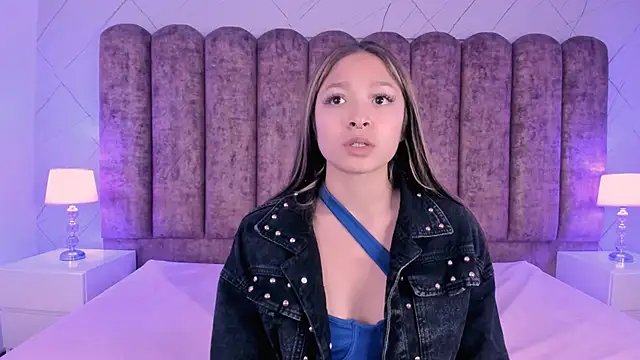 Victoria Adams14 online show from January 2025 12:31:01 PM