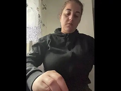 yzabell18 online show from October 2025 07:29:01 AM