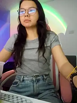 azumiichan online show from October 2025 11:57:02 PM