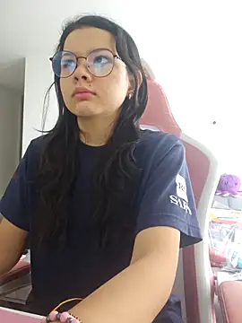 Snapshot of azumiichan chatting on March 2026 01:30:01 PM azumiichan online show from March 2026 01:30:01 PM