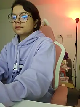 Snapshot of azumiichan chatting on March 2026 12:14:02 AM azumiichan online show from March 2026 12:14:02 AM