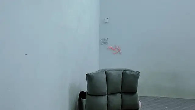 tanhxiu online show from January 2025 01:44:02 PM