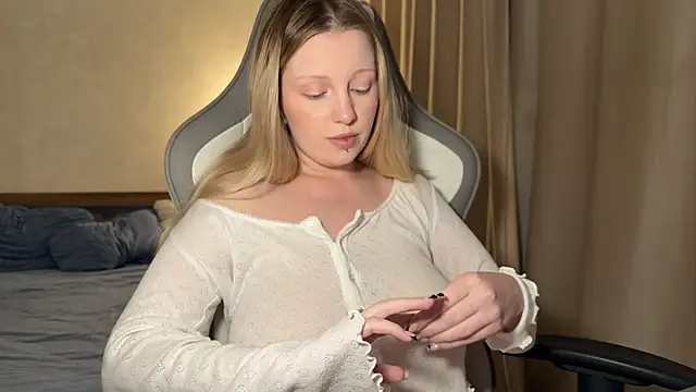 x ivy x online show from September 2025 05:35:02 PM