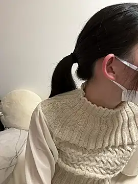 Snapshot of -Rinka- chatting on April 2026 01:05:01 PM -Rinka- online show from April 2026 01:05:01 PM