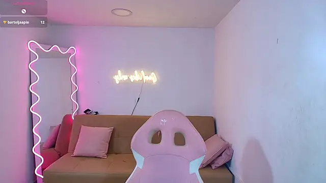 Chiara tay online show from March 2025 10:35:02 AM