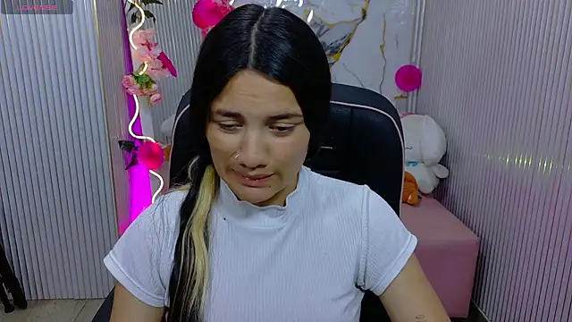 Chiara tay online show from July 2026 08:03:02 PM