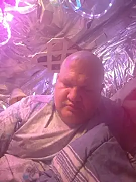 Snapshot of thecoolarrow chatting on October 2025 11:20:01 PM thecoolarrow online show from October 2025 11:20:01 PM