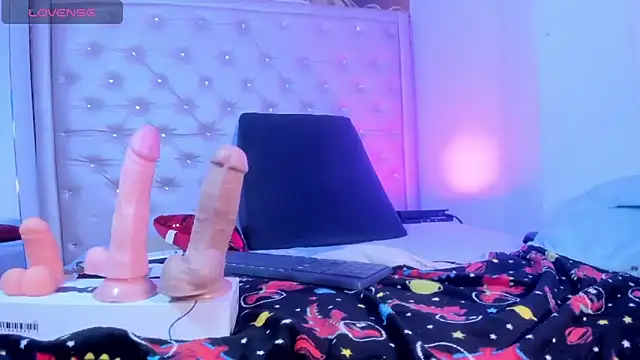 Snapshot of KataAswad chatting on January 2025 02:15:01 PM KataAswad online show from January 2025 02:15:01 PM