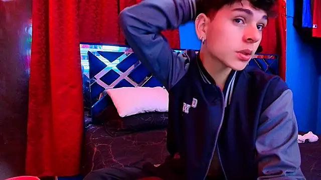 Luke Howland online show from February 2026 02:51:01 AM