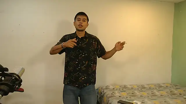 danielitopapuu online show from May 2026 01:50:02 PM