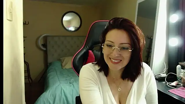 Snapshot of Carol_Scottt chatting on September 2025 09:18:01 PM Carol Scottt online show from September 2025 09:18:01 PM